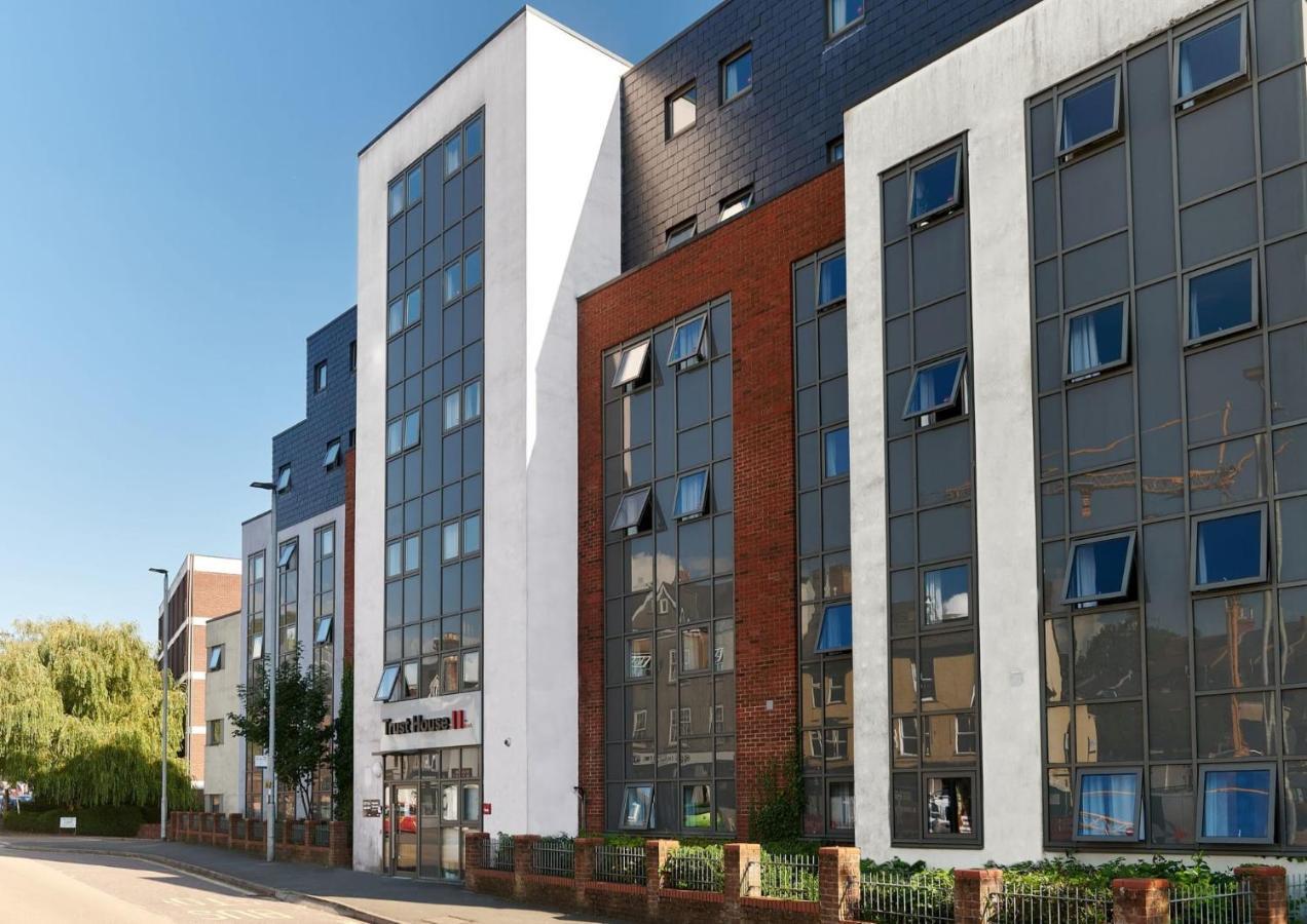 Cosy Ensuite Bedrooms At Trust House Near Exeter City Centre Экстерьер фото